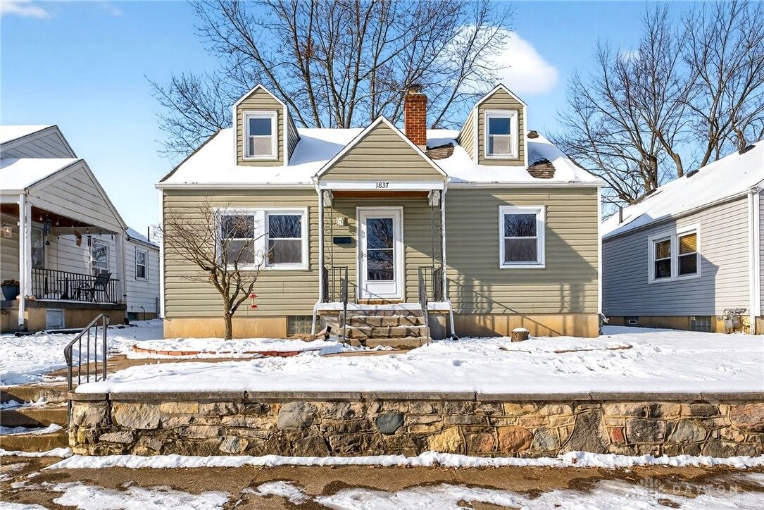 Property Photo:  1837 Pershing Boulevard  OH 45420 