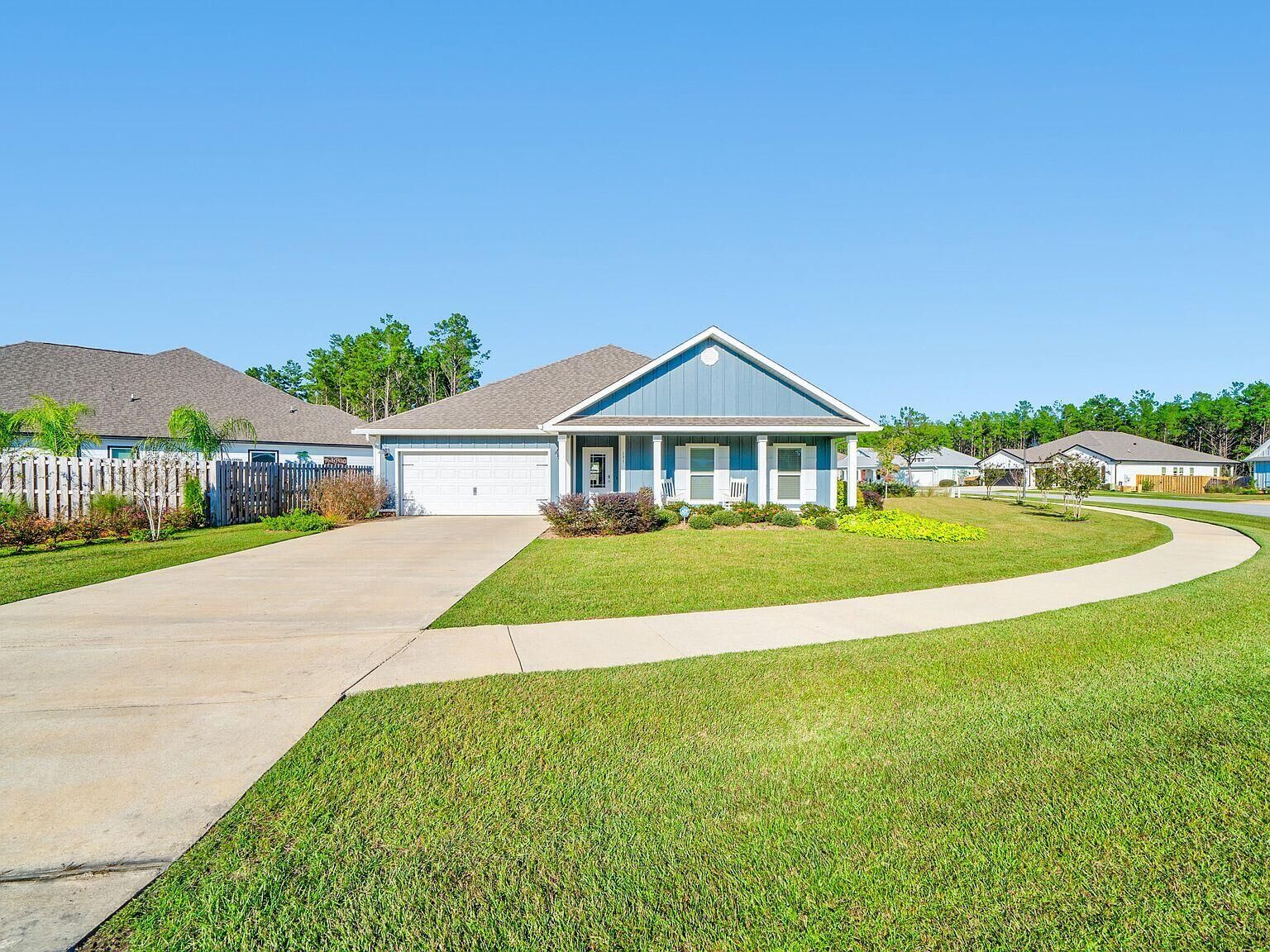 Property Photo:  193 Perimeter Place  FL 32439 