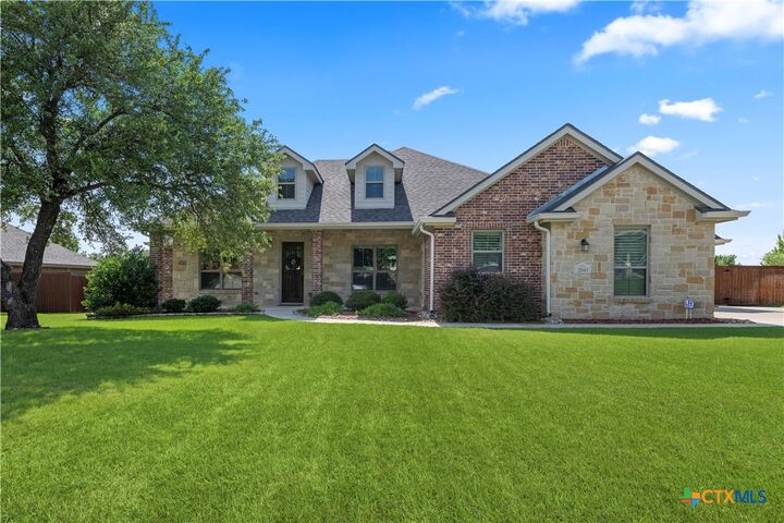 Property Photo:  2041 Bella Vita Drive  TX 76559 