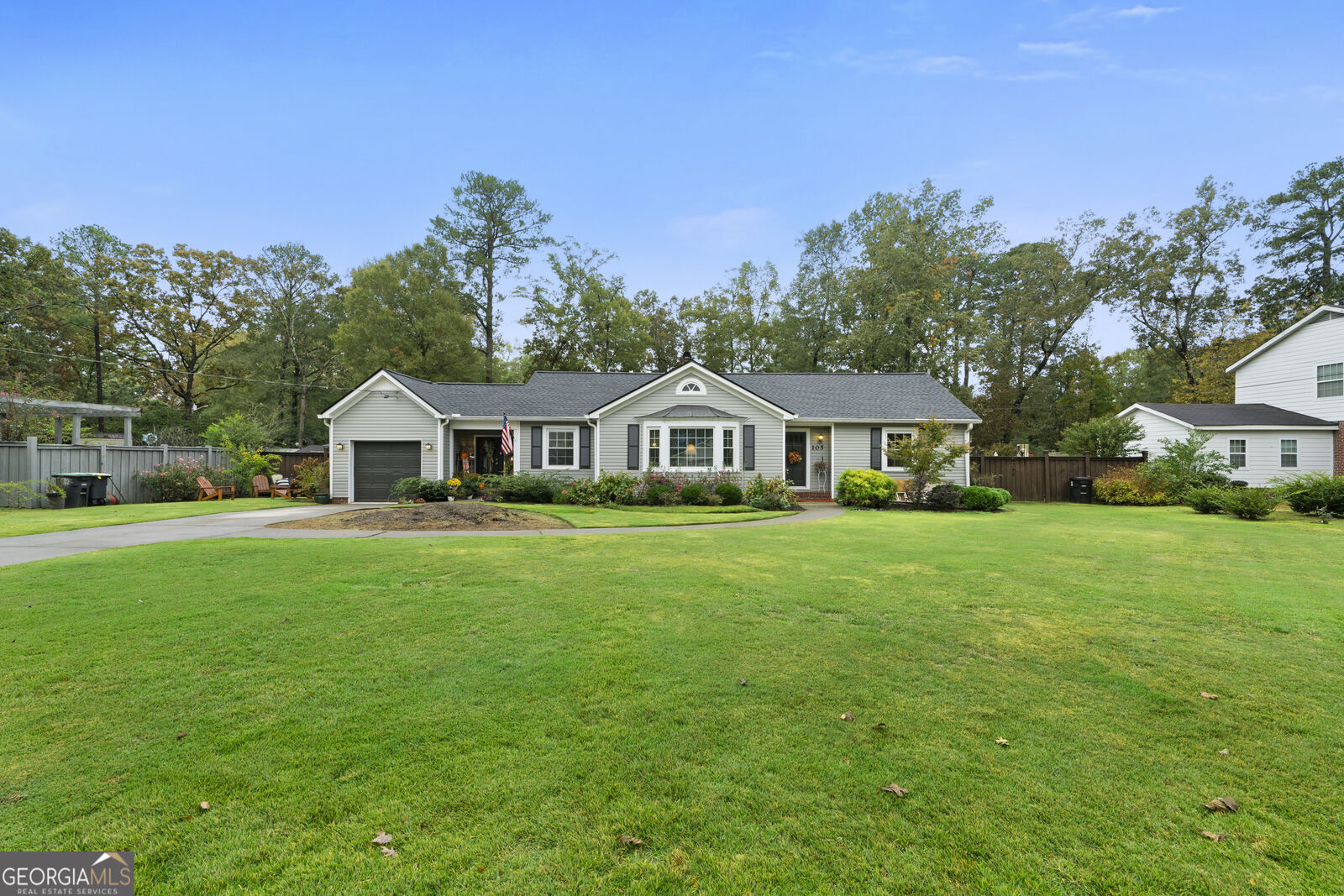 Property Photo:  105 Robin Street  GA 30165 