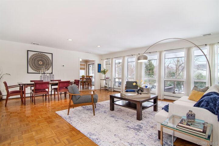 Property Photo:  4 Ilinka Lane  NY 10533 