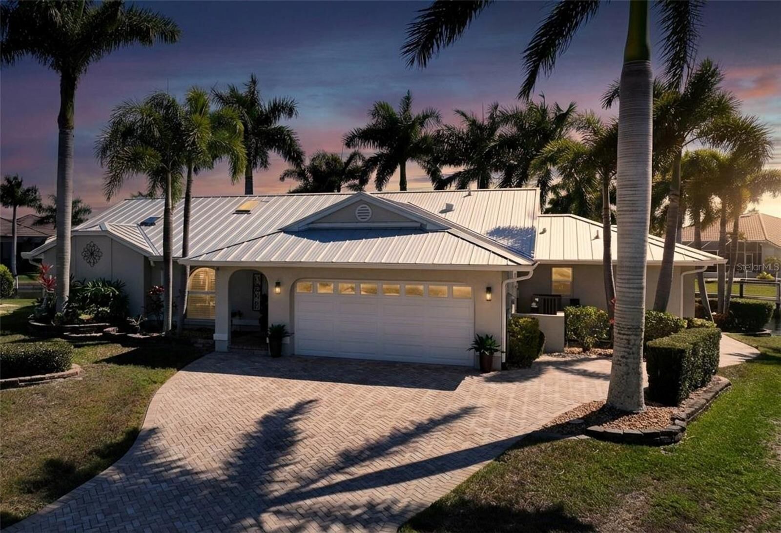Property Photo: 803 Lucia Drive FL 33950