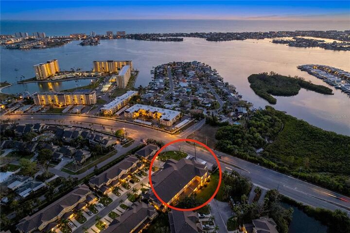 Property Photo:  11273 Kapok Grand Circle  FL 33708 