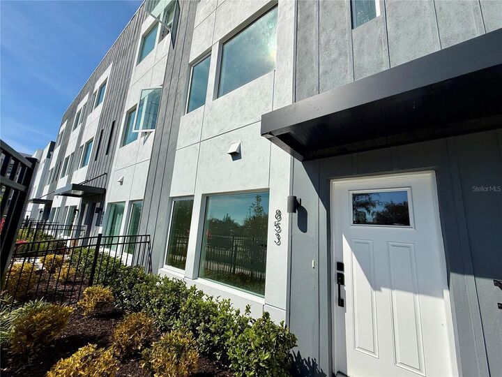 Property Photo:  853 6th Avenue S  FL 33701 