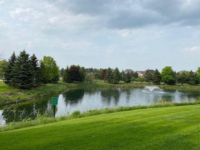 Property Photo: 372 Pine Lake Circle IL 60061