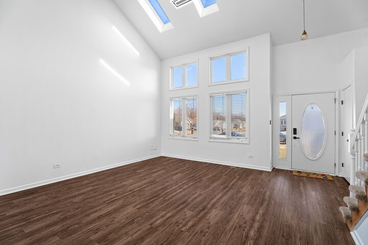 Property Photo:  262 Lakeview Court  IL 60475 