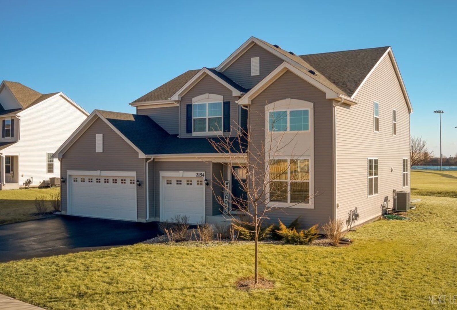 Property Photo:  2154 Tremont Avenue  IL 60560 