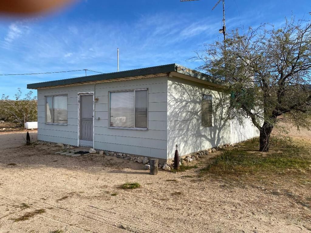 Property Photo: 5457 Larrea Road CA 92285