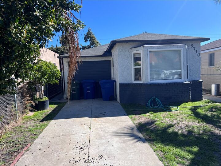 Property Photo:  9710 San Miguel  CA 90280 