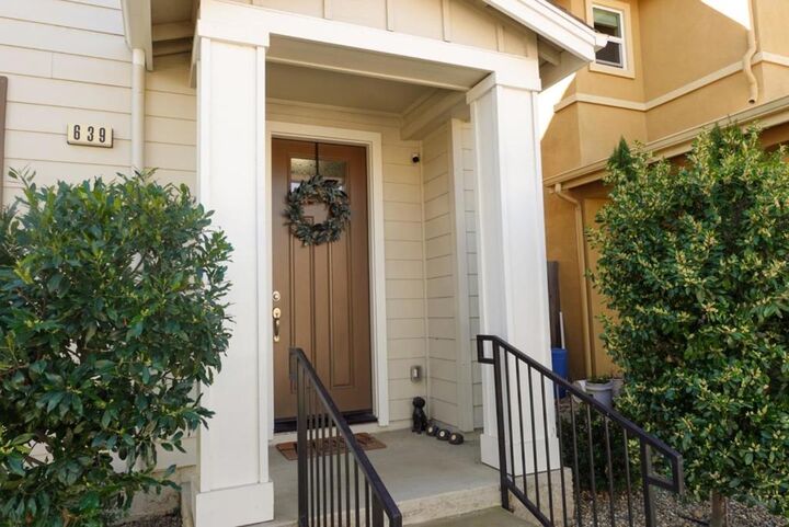 Property Photo:  639 Heirloom Place  CA 93930 