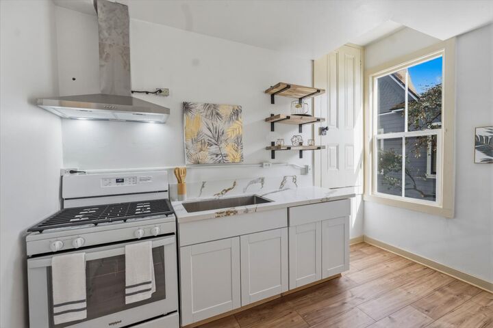 Property Photo:  411 Colfax Avenue  CA 95945 