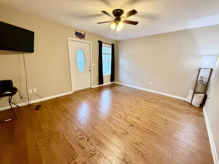 Property Photo:  805 E Grizzard St  TN 37388 