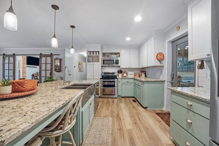 Property Photo:  811 Hogans Branch Rd  TN 37075 