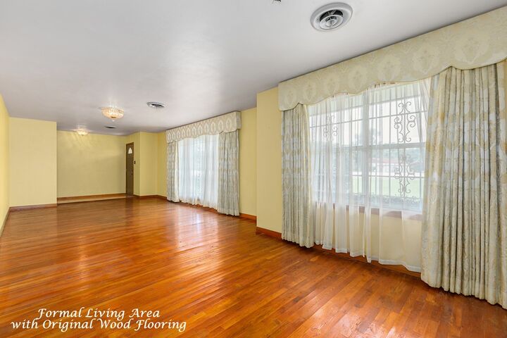 Property Photo:  140 E Gibson Street  TX 75951 