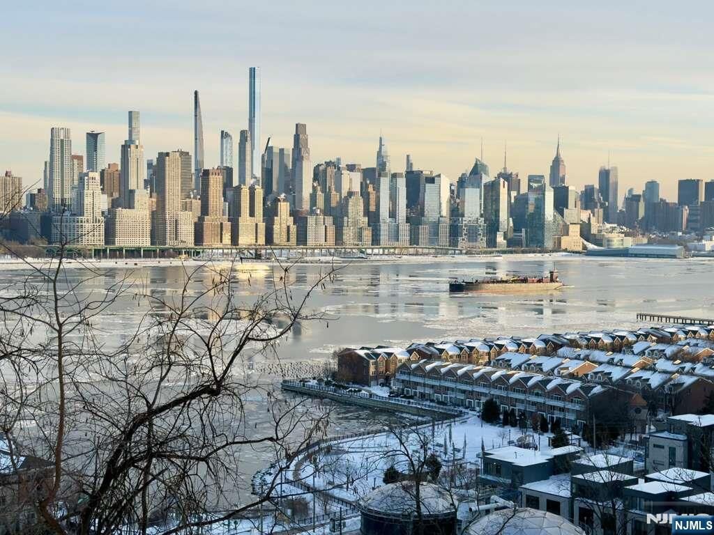 Property Photo:  7400 Boulevard East 3C  NJ 07047 