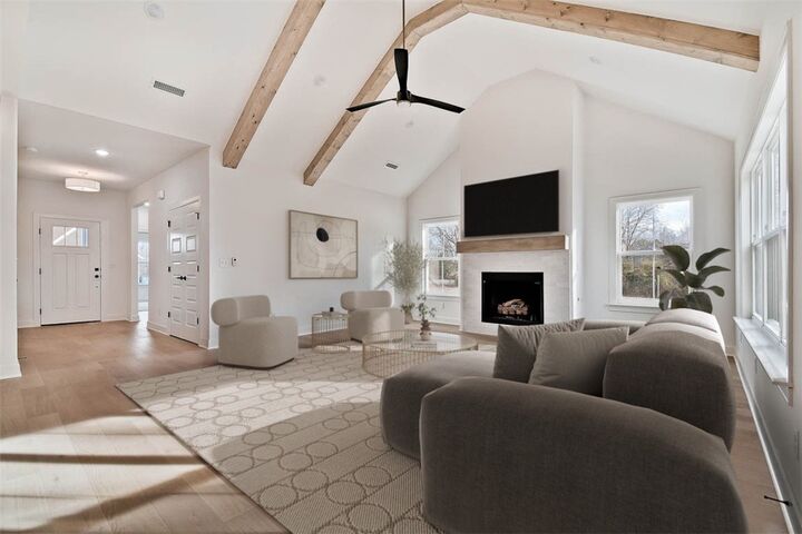 Property Photo:  38 Winsford Circle  AR 72715 