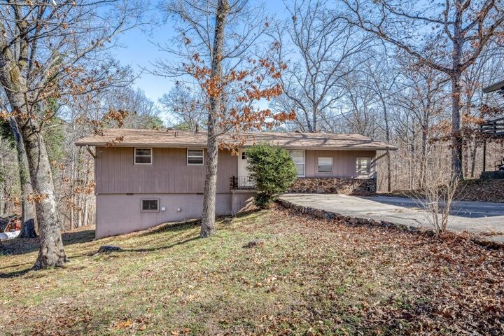 Property Photo:  6 Morris Lane  AR 72715 