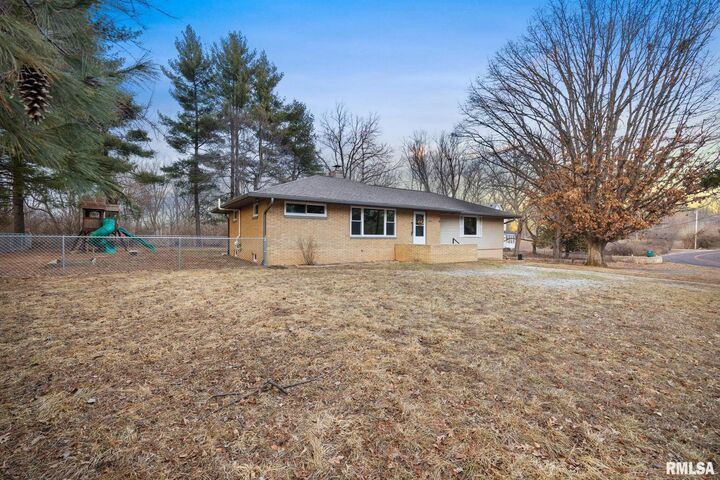 Property Photo:  5524 N Big Hollow Road  IL 61615 