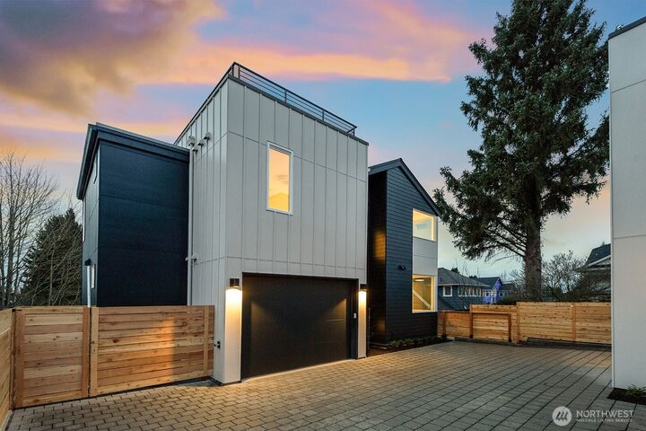 Property Photo:  3810  42nd Avenue SW  WA 98116 