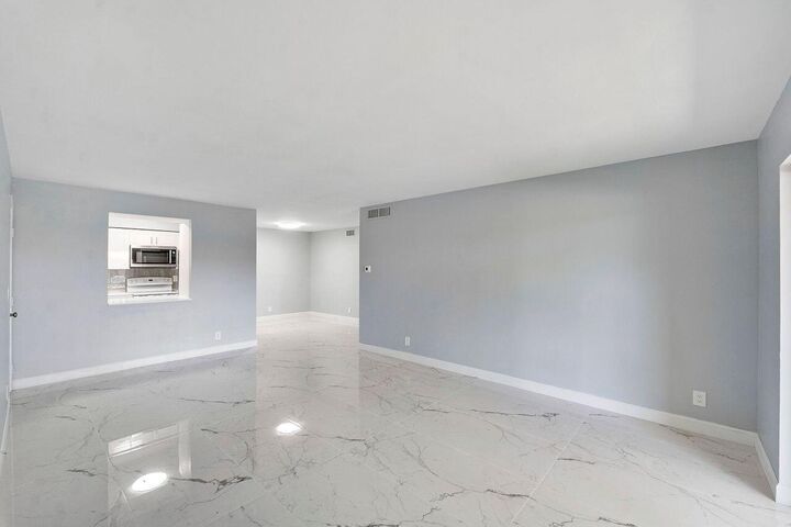 Property Photo: 9960 Pineapple Tree Drive 107 FL 33436