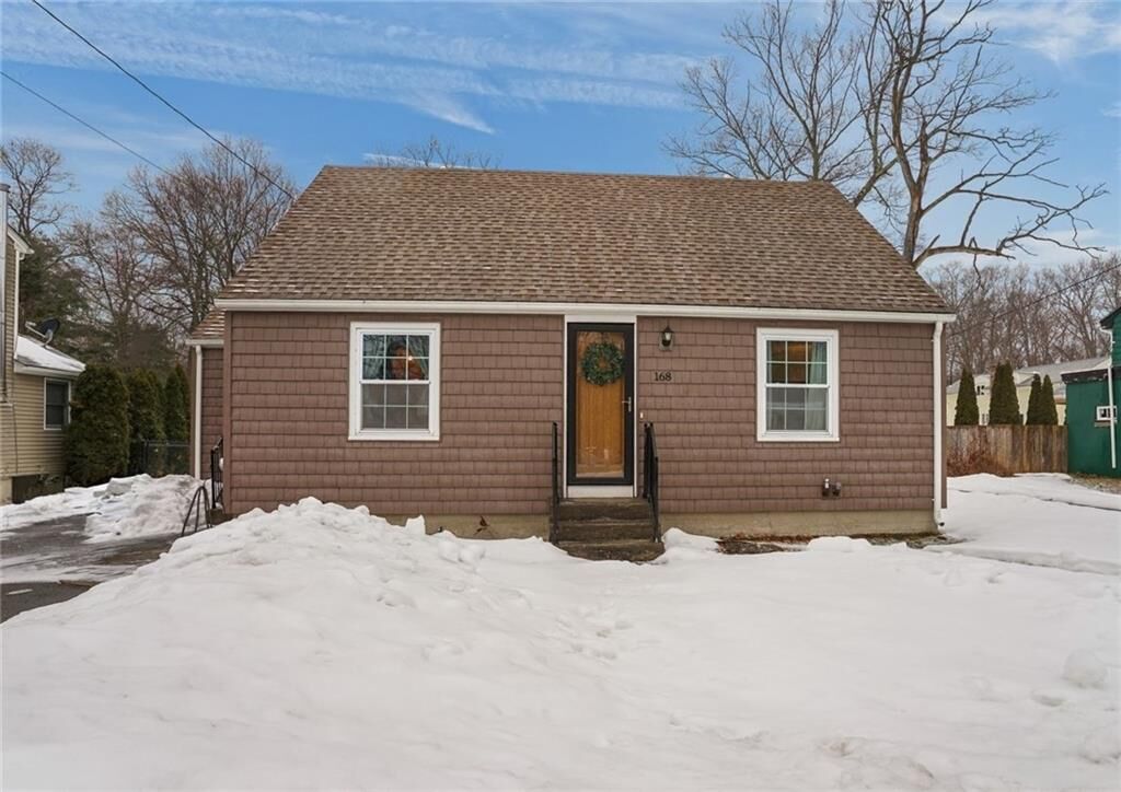 Property Photo: 168 Knotty Oak Road RI 02816