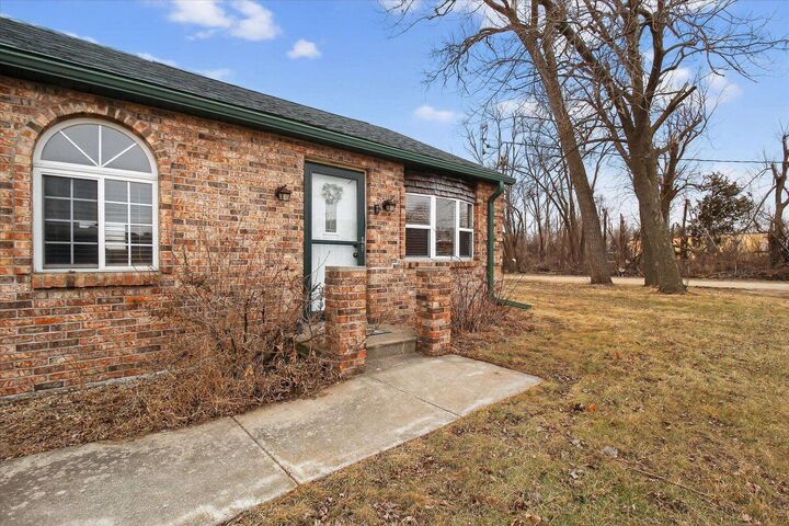 Property Photo: 2505 Center Avenue WI 53546