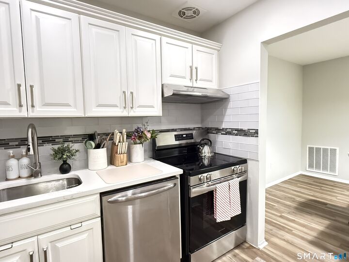 Property Photo: 50 Greenhouse Road 49C CT 06606