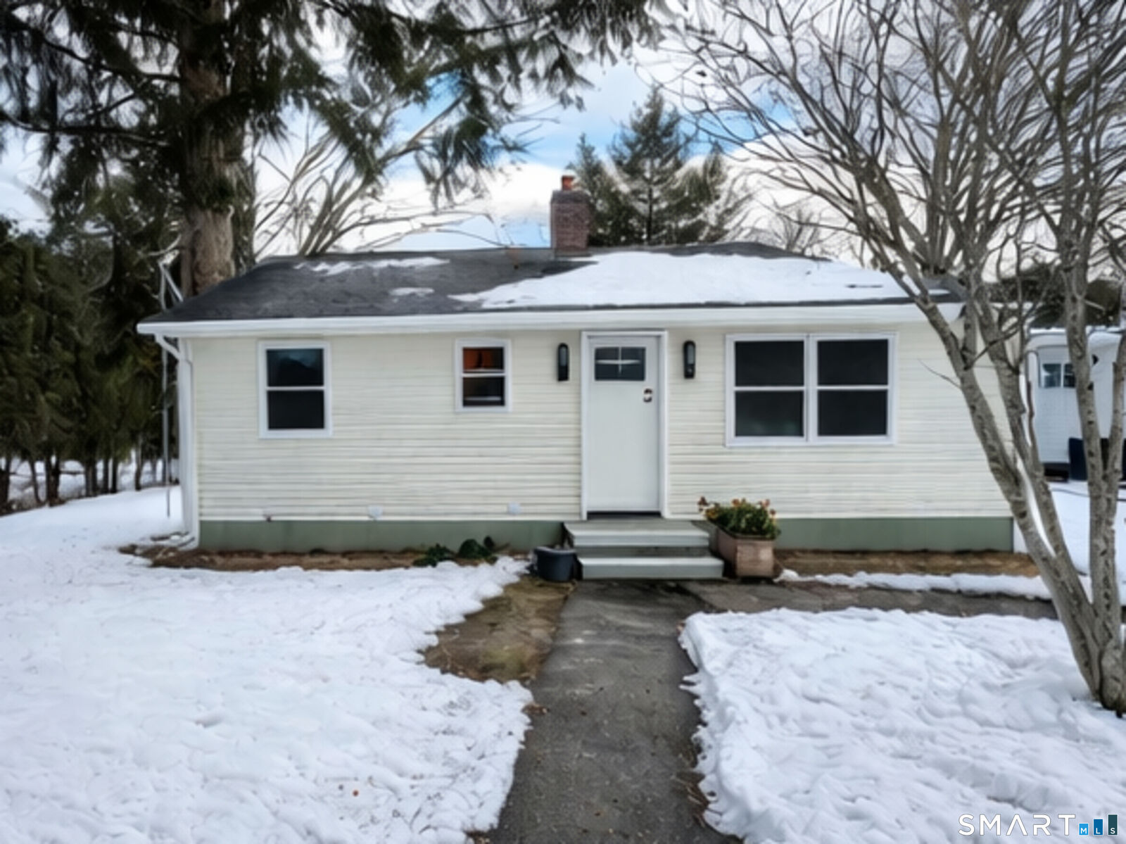 Property Photo:  12 Frances Street  CT 06382 