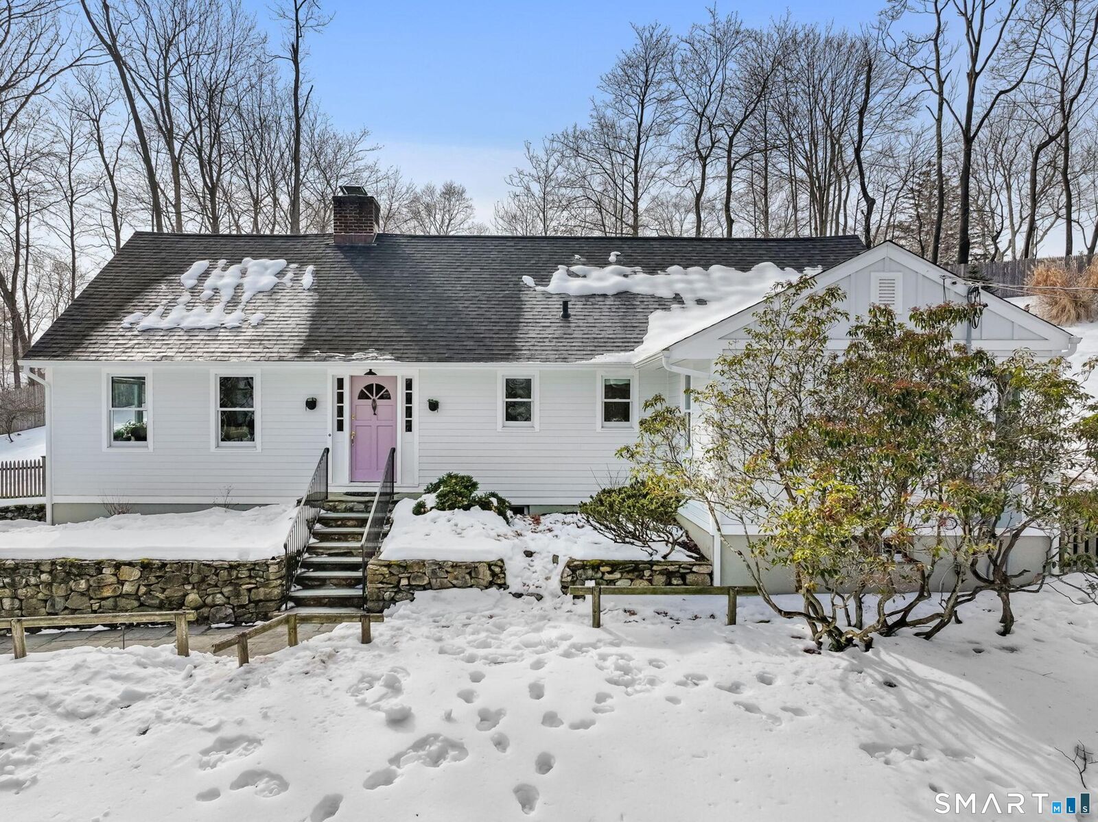 Property Photo: 8 Iris Lane CT 06880