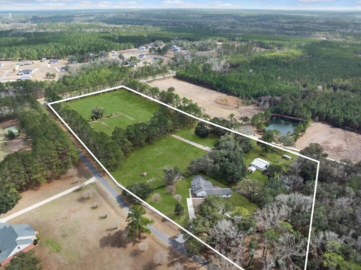 Property Photo:  185 Omega Drive  FL 32344 