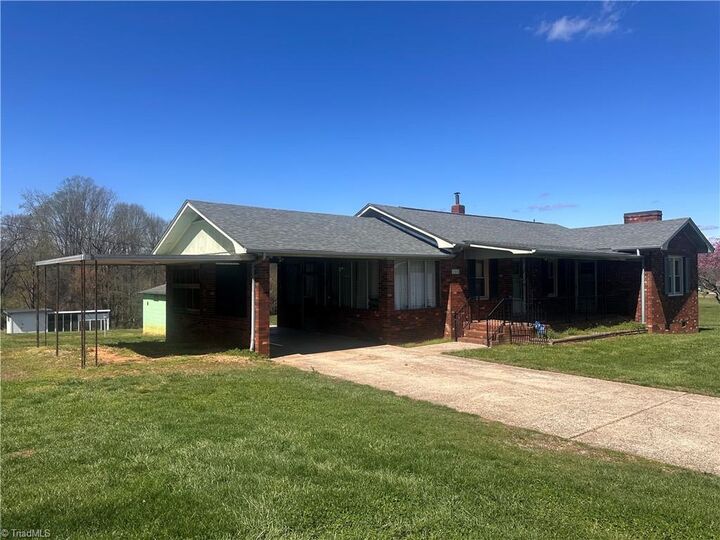 Property Photo:  285 Oak Ridge Church Road  NC 28635 