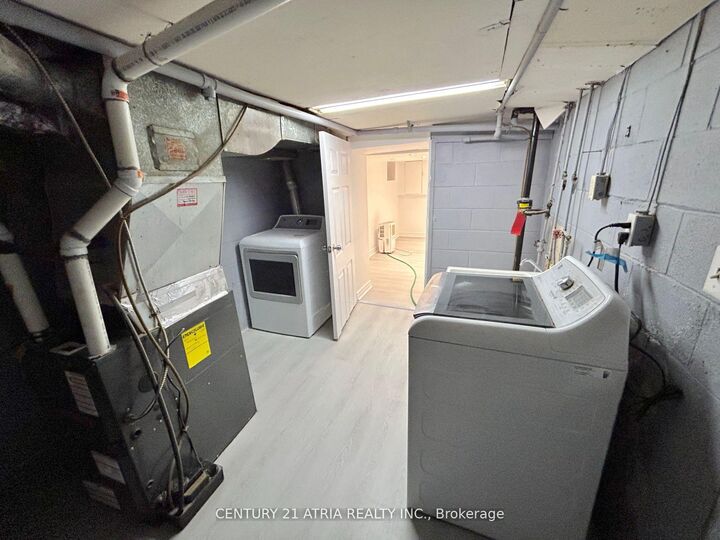 Property Photo:  182 John Street  ON L8L 4P2 