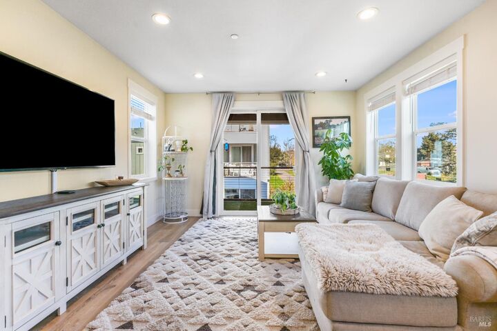 Property Photo:  2668 Franz Kafka Avenue  CA 95404 