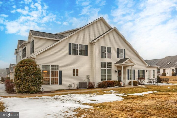 Property Photo: 7748 Graybill Drive PA 17112