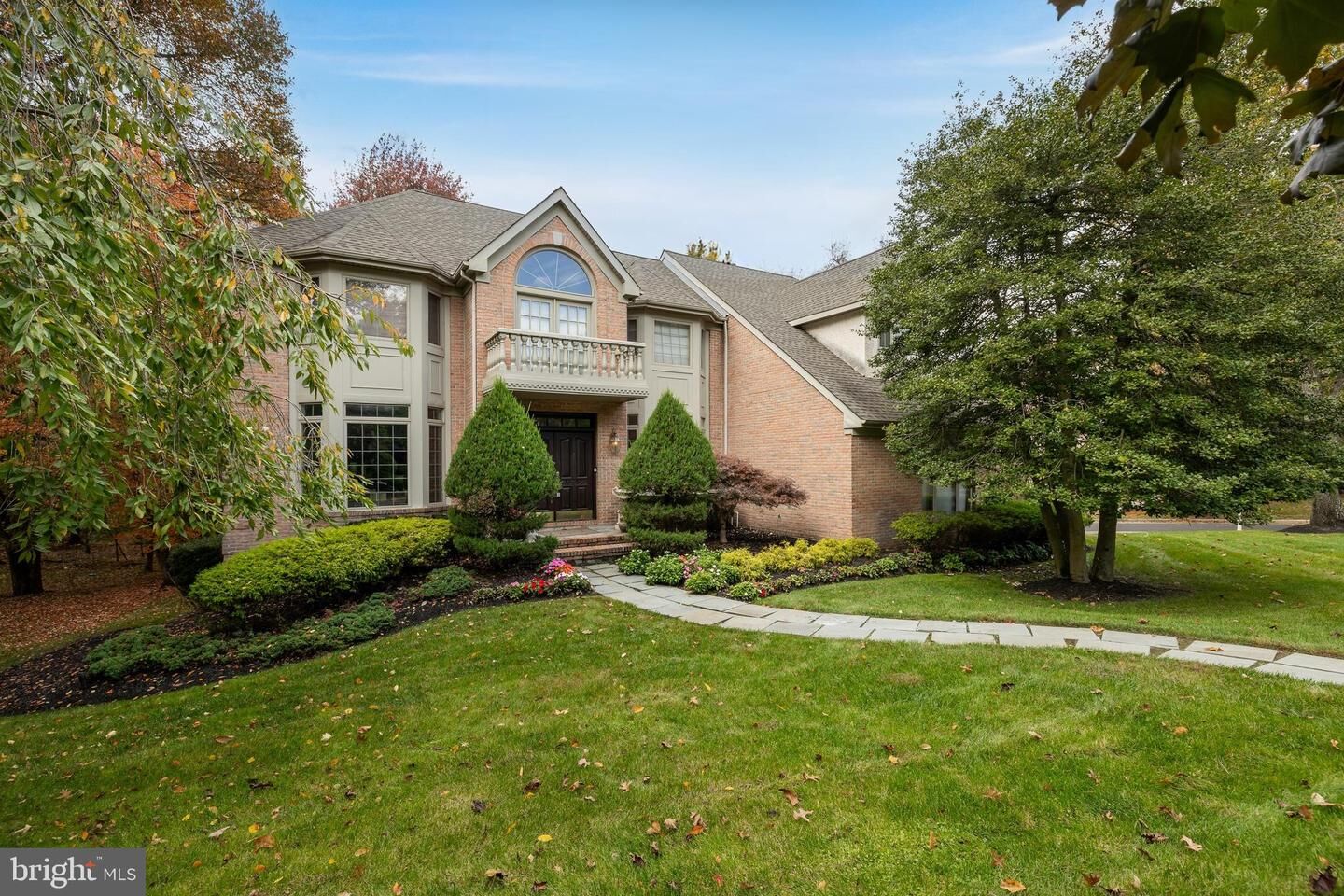 Property Photo:  2 Shingle Oak Drive  NJ 08043 
