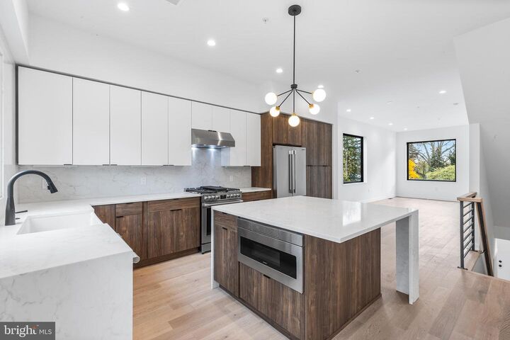 Property Photo:  265 Delmar Street B  PA 19128 