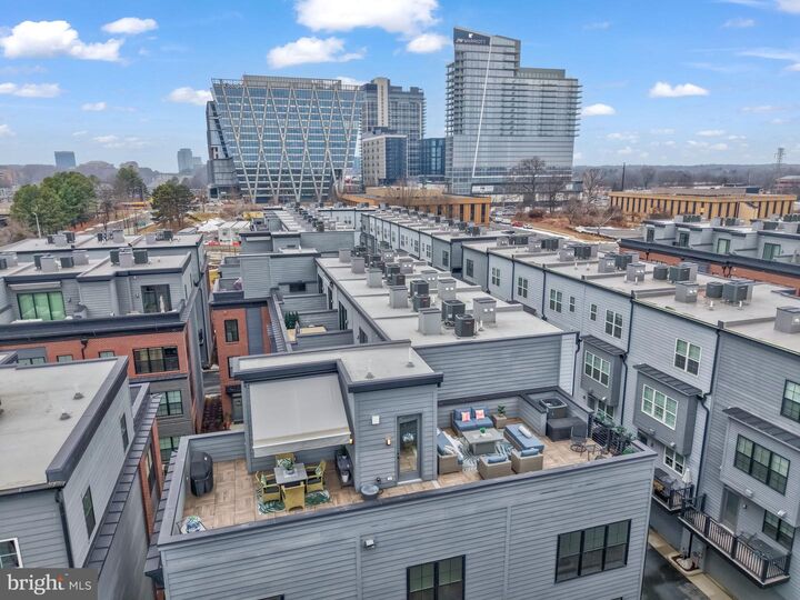 Property Photo:  11236 Faraday Park Drive  VA 20190 