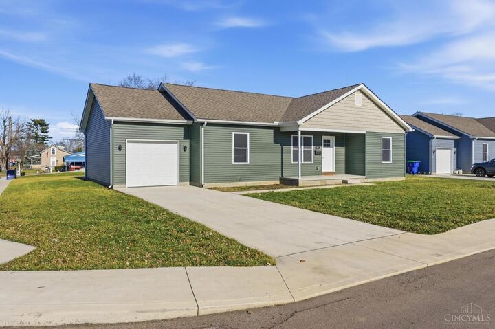 Property Photo:  910 Vine Street  OH 43160 