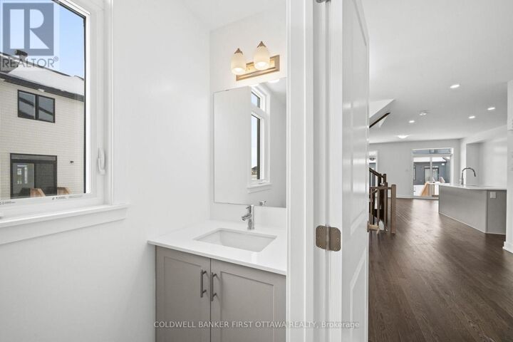 Photo de la propriété:  461 Shuttleworth Drive  ON K1T 0T6 