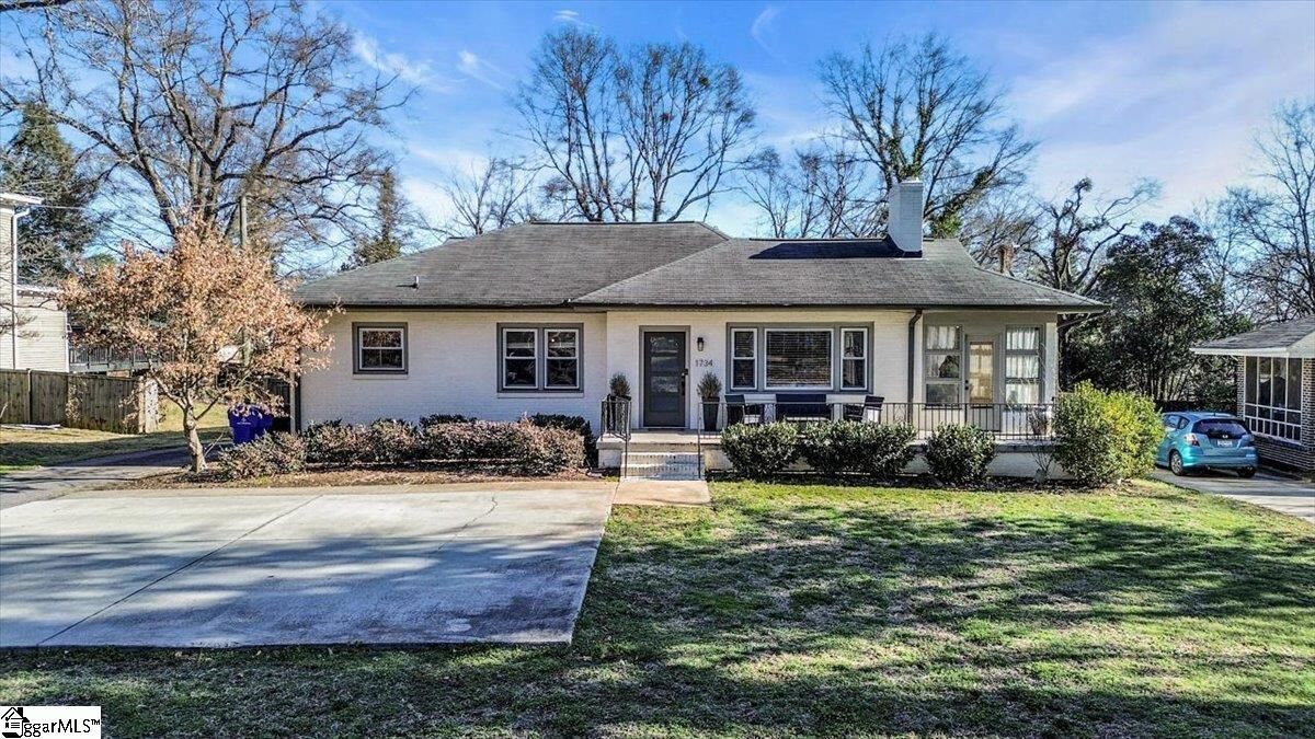 Property Photo:  1734 E North Street  SC 29607 