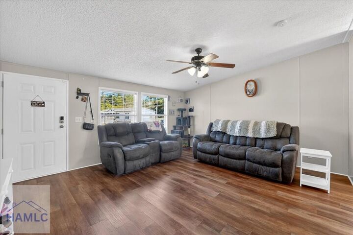 Property Photo:  124 Willow Lane NE  GA 31316 