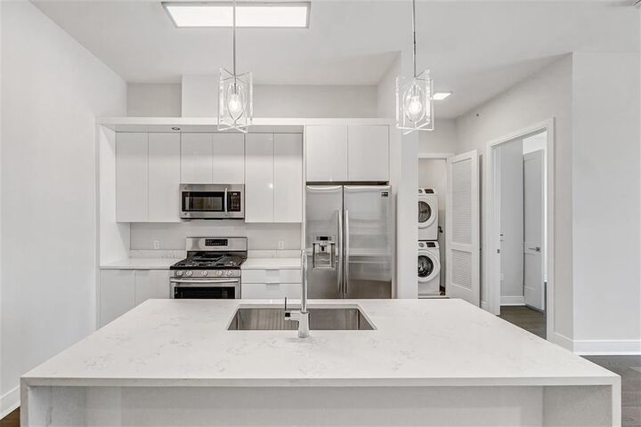 Property Photo:  119 Peter St 406  NJ 07087 