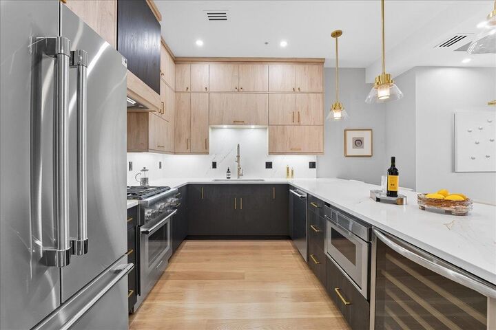 Property Photo:  134 Hancock Ave 1  NJ 07307 