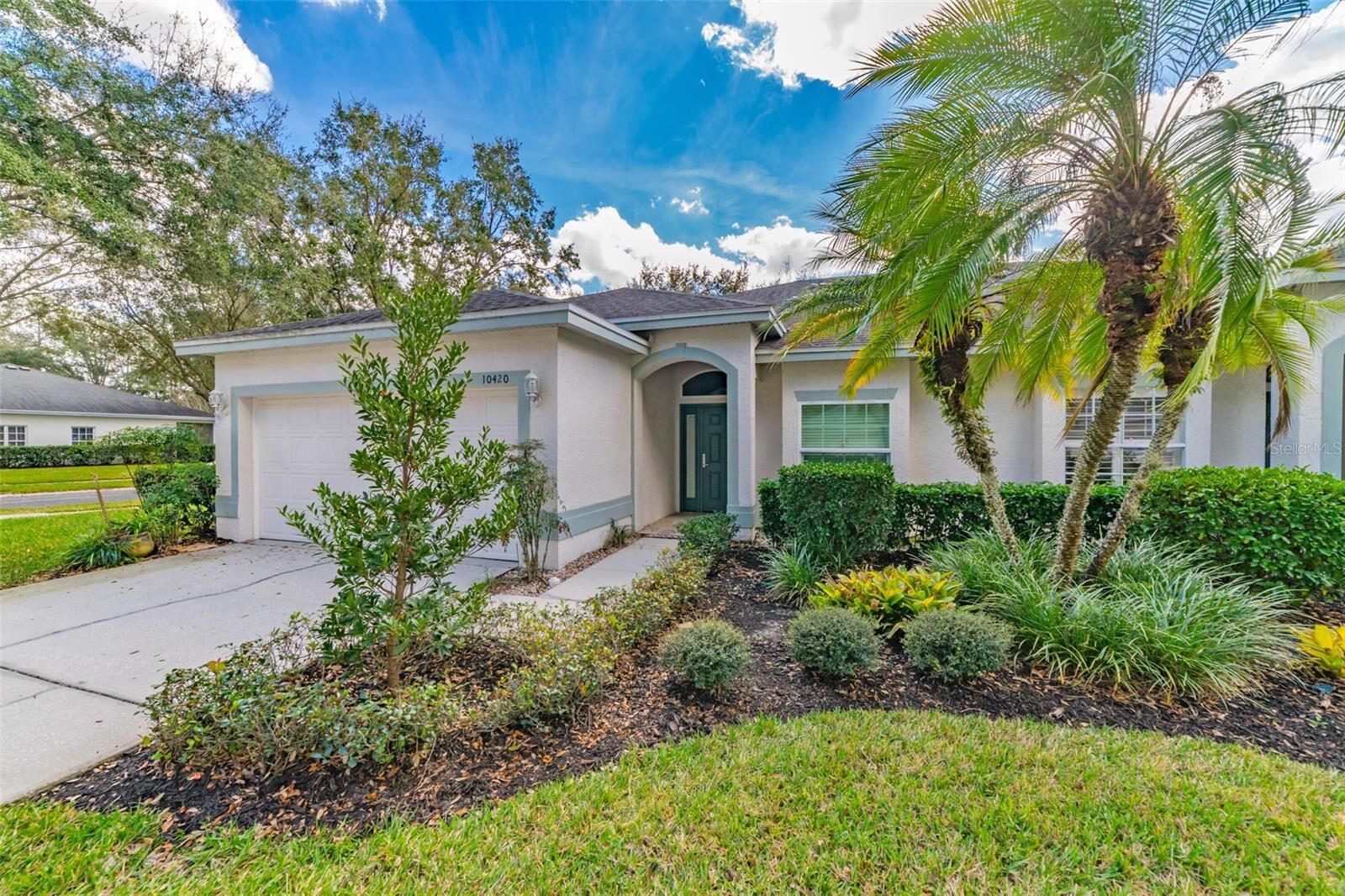 Property Photo:  10420 Mulligan Court  FL 33647 