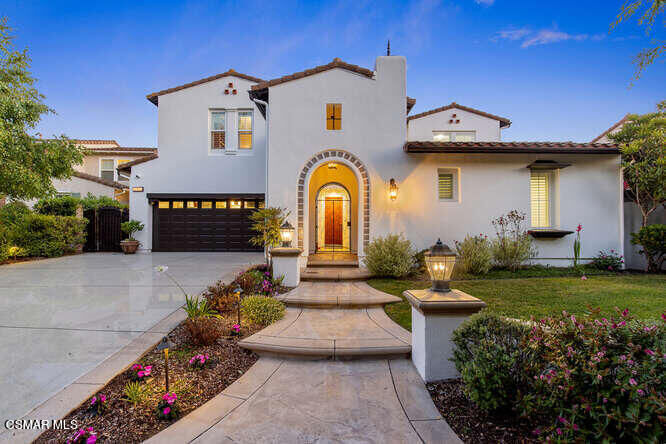 Property Photo:  4998 Via Santana  CA 91320 