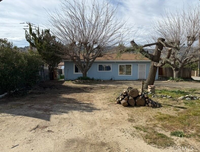 Property Photo:  1906 Edith Avenue  CA 93240 