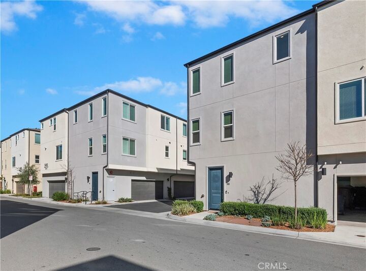 Property Photo:  5494 Seacliff Place 55  CA 92154 