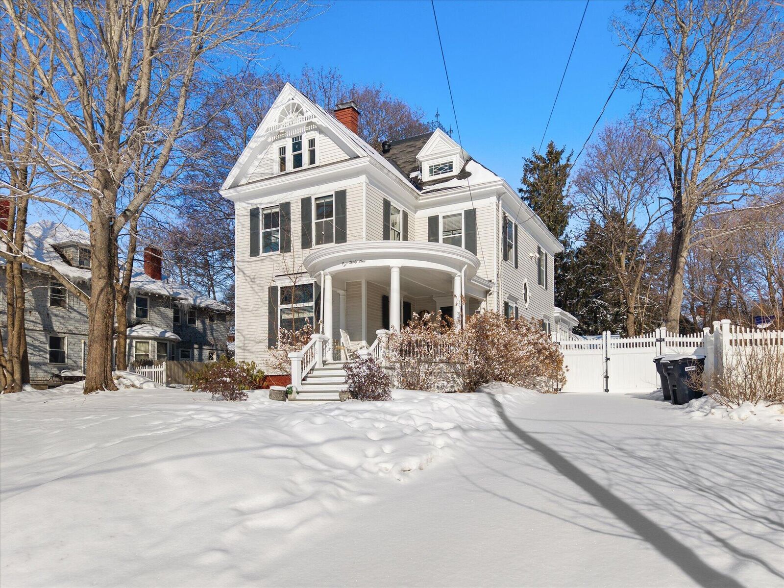 Property Photo:  431 Hammond Street  ME 04401 