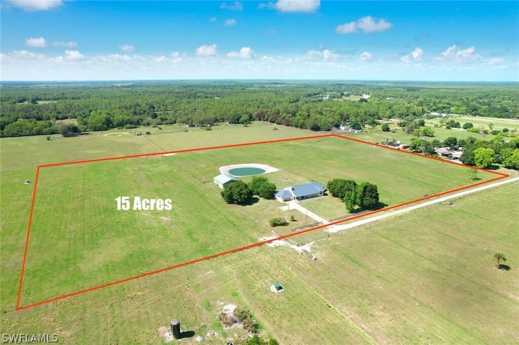 Property Photo: 1330 Purple Martin Drive FL 34120