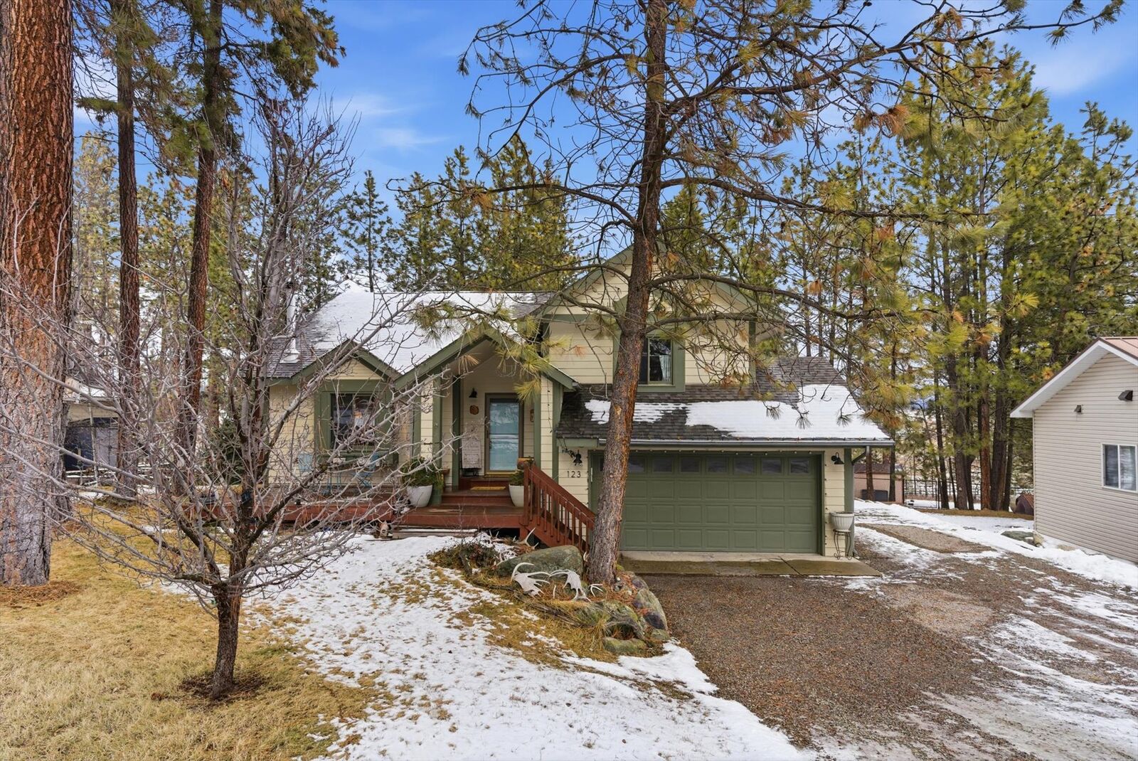 Property Photo: 123 Drumlin Way MT 59901